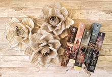 Load image into Gallery viewer, Three medium flowers